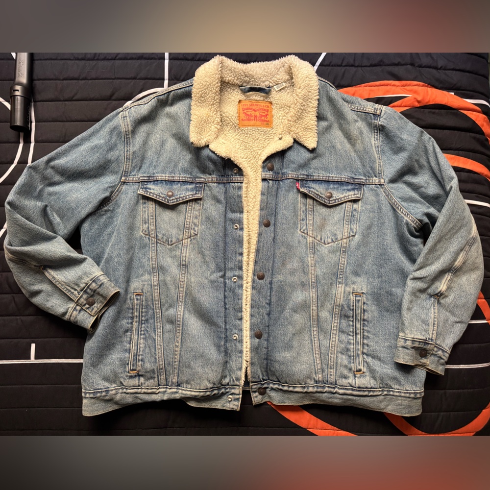 Levi's Classic Blue Jacket with Soft Sherpa